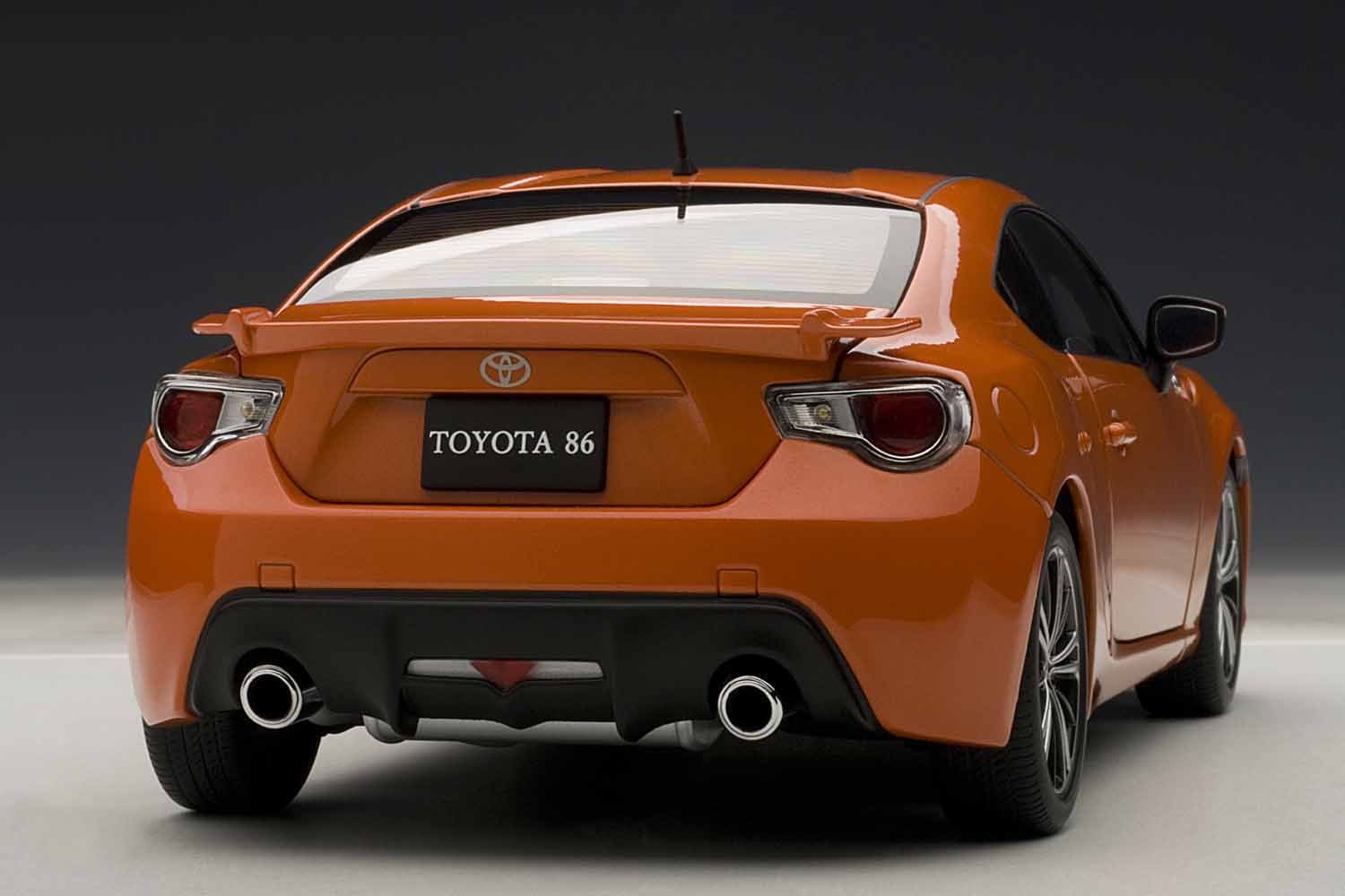 AUTOart 1/18 トヨタ 86 GTリミテッド 箱なし Amazon.co.jp: AUTOart 1/18 トヨタ 86 GTリミテッド (日本仕様